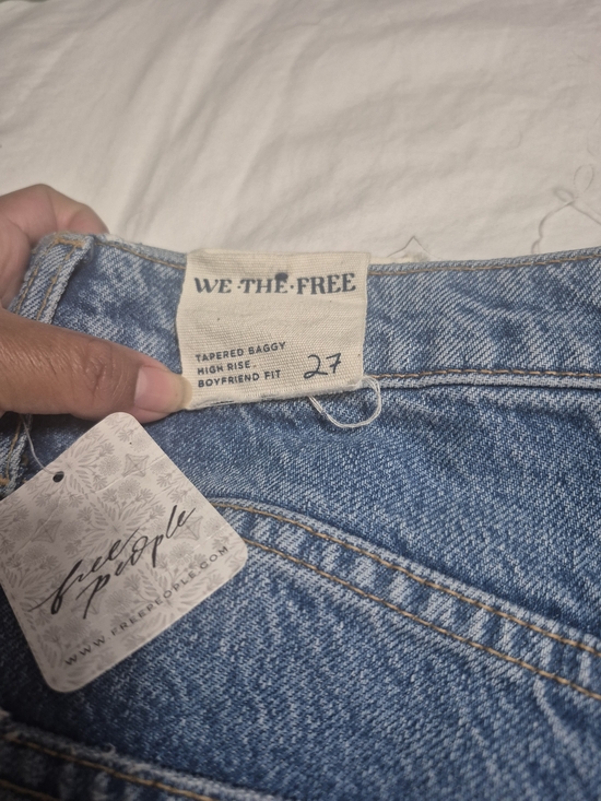 We The Free Denim - WE THE FREE High-Rise Tapered Baggy Boyfriend Jeans in Light Blue